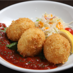 自家製カニクリームコロッケ