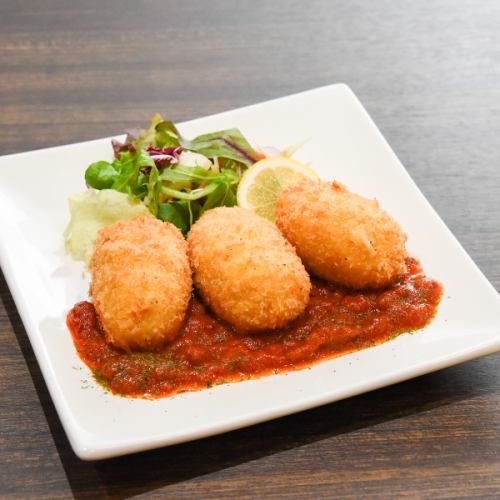 カニクリームコロッケの贅沢な味わい♪