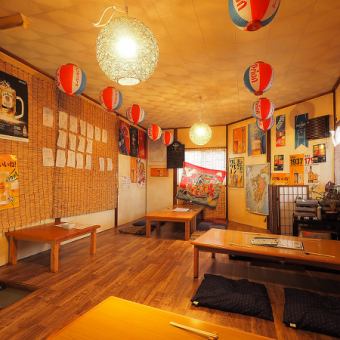 You can use the private room on the 2nd floor as a private floor.Up to 20 people are OK!