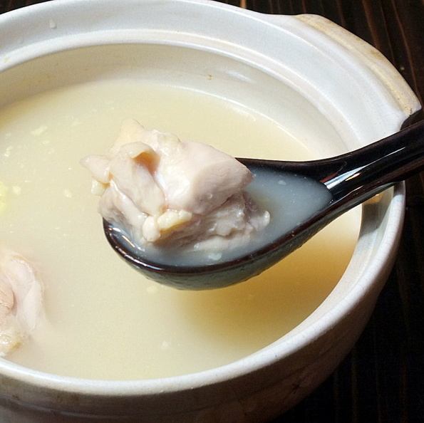 《九州州屋の名物！》福岡 博多水炊きコラーゲン爆弾(水炊き鍋)
