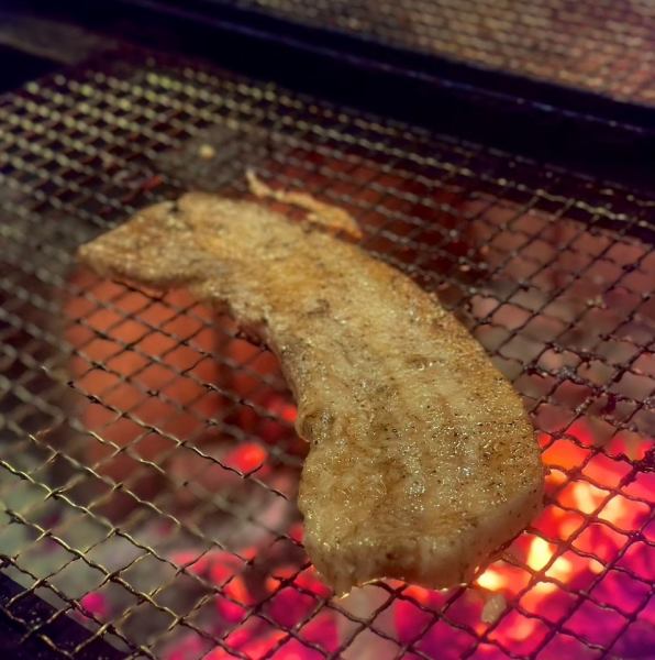 三元豚バラ黒胡椒焼き