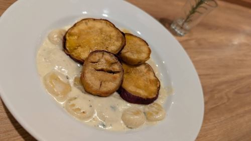 自家製さつま芋のニョッキ ゴルゴンゾーラクリーム