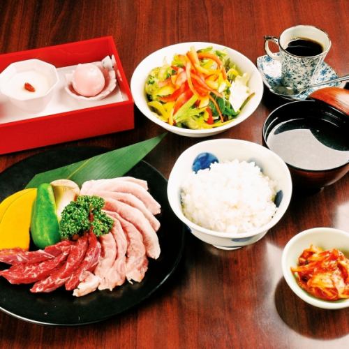 Lunch starts at Kakura♪
