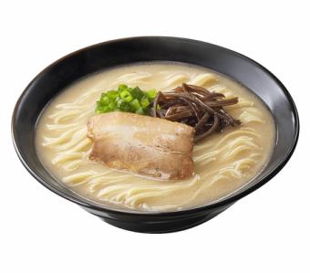 博多風豚骨ラーメン