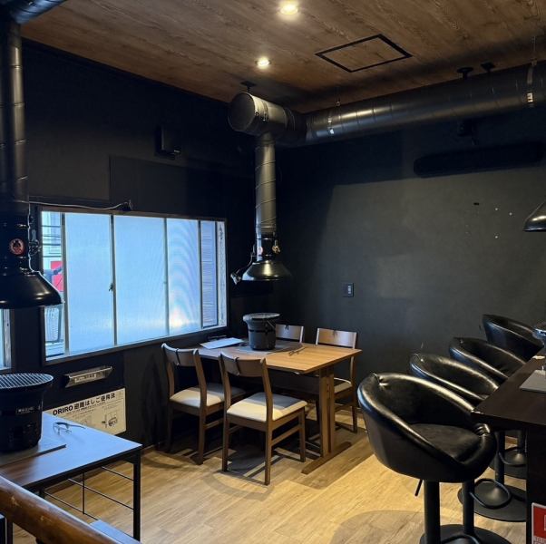 当店では１名様～団体様までしっかりとご案内可能となっております♪貸切は８名から最大１０名までご利用いただけます◎貸切ご希望のお客様はぜひ一度お問い合わせください！お客様のシーンに合わせてぴったりのプランをご用意◎コースや飲み放題プランで心もお腹も満たされる特別なひとときを是非お楽しみください♪