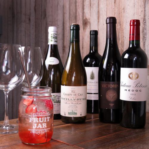 We offer a variety of brands of wine.How about comparing drinks with delicious food?