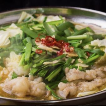 魚介系あご出汁スープのもつ鍋