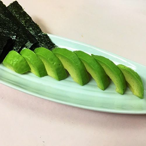 アボカドのワサビ添え