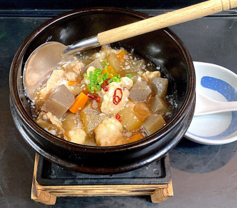 彩華特選　もつ煮込み