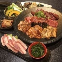 【カルビやホルモンなど】料理全9品お手軽盛り⇒6820円
