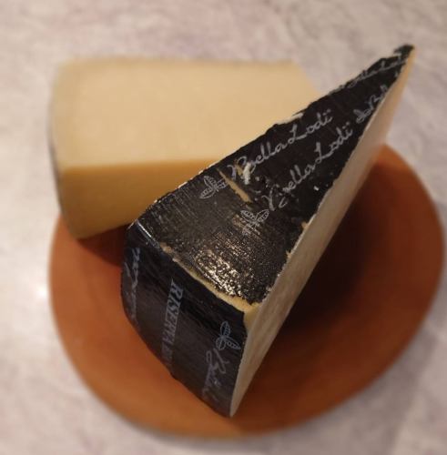 Italian Lodigiano aged for 24 months