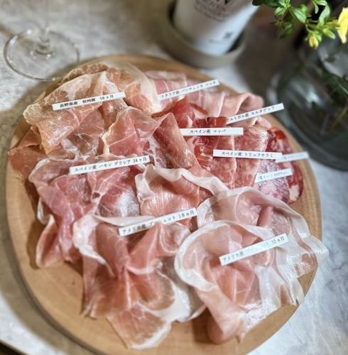 名物!！生ハム・サラミ・加熱ハムの全10種類盛り合わせ