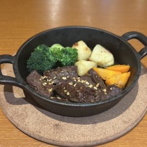 煎鍋烤牛腩排