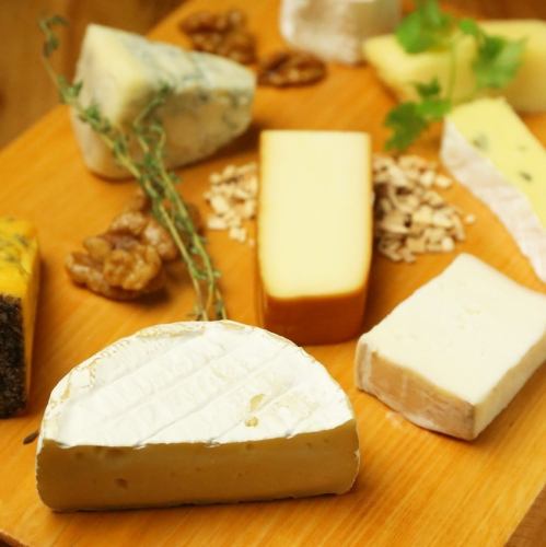 チーズ盛り合わせ　3種