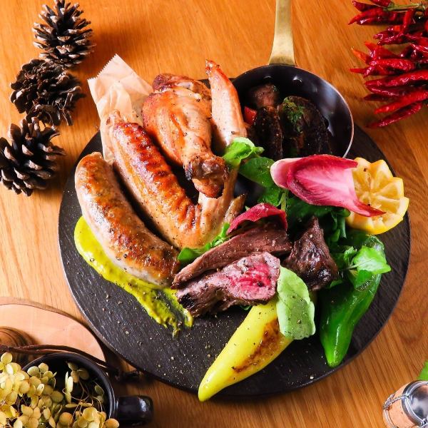 Today's charcoal-grilled meat assortment 4 types ★, etc., our signature menu Various charcoal-grilled