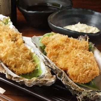 ・Freshly Shucked! Large Fried Oysters (2 pcs)
