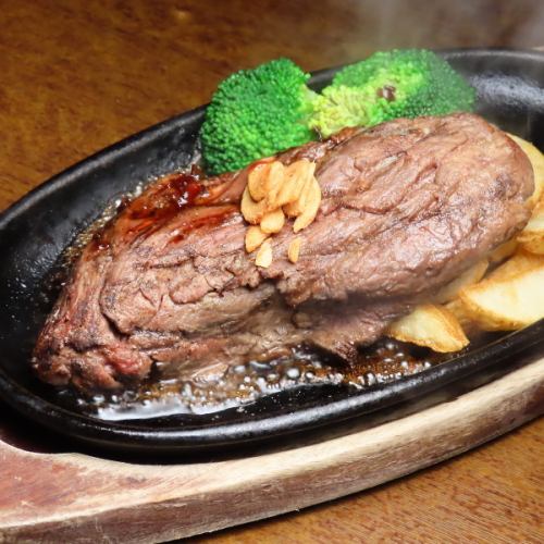 Enjoy a casual and delicious combination of meat, oysters and Wagyu beef.