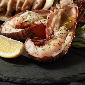 Lobster and steak course 14,850 yen