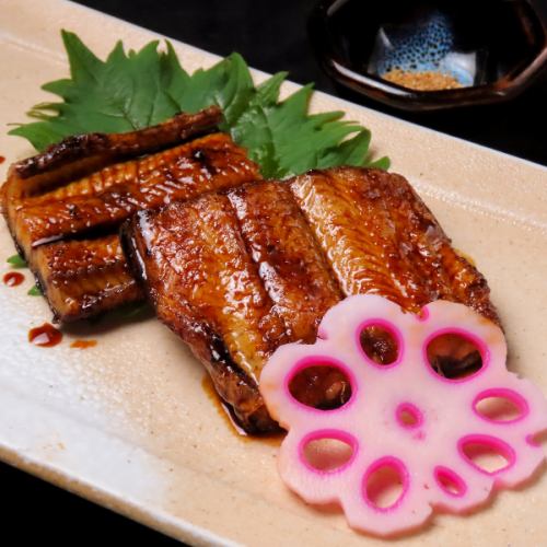 【夏の期間限定】新鮮そのもの!!ふっくら焼き上げた鰻を秘伝のタレでお召し上がりください♪