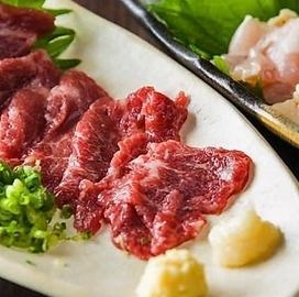 霜降り馬刺し