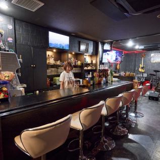 【カウンター席】カウンターは6席ご用意しております。デートや2人で語らう夜にもおすすめのお席です！