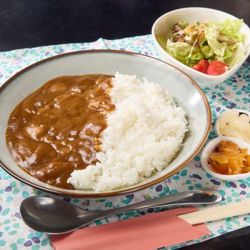 土日限定でカレーライスをご堪能いただけます◎