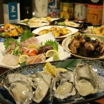 包含高級暢飲！ ◆共15種菜◆ 新鮮生蠔×5種新鮮魚類×馬肉刺身×賞花雞×梭子蟹◆8000日圓（含稅）