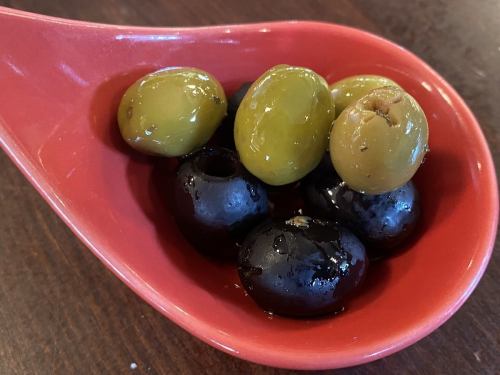 オリーブの2種盛