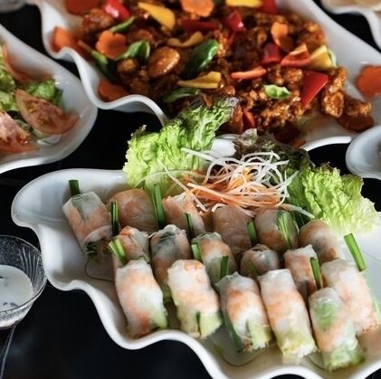 ランチ食べ放題で大満足♪