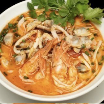 トムヤンクン味フォー