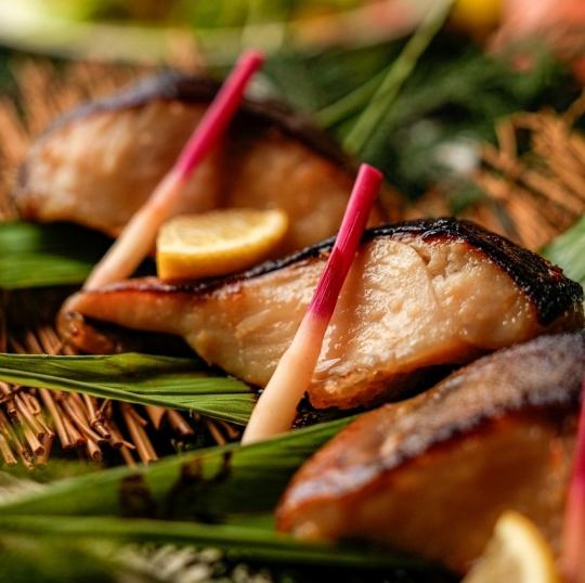 おすすめ◇銀だらの西京焼きと飛騨牛まぶし等全7品【白銀コース】ハクギン