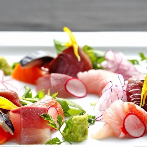 Assorted sashimi "Aya" (assorted 3 types, from 2 servings)