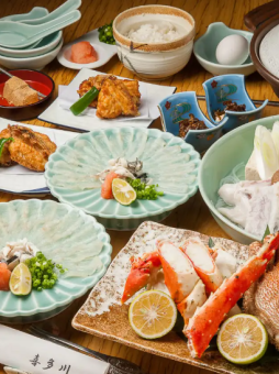 大閘蟹、帝王蟹、河豚套餐 8道菜 18,000日圓（含稅）