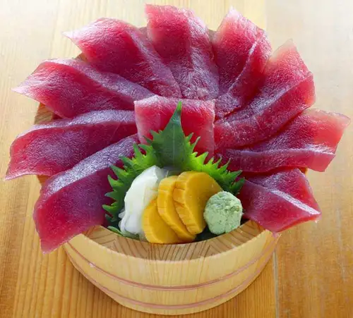 とろ一名物鉄火丼