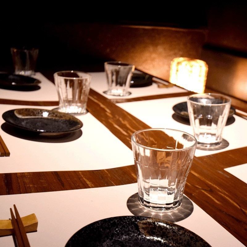 We also have a completely private room that can accommodate up to 2 people and is perfect for a date♪
