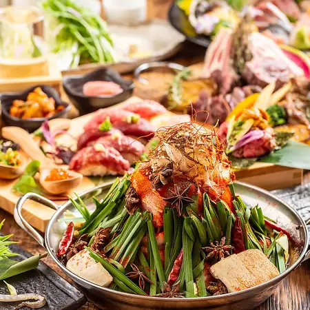 【夏彩和華コース】鮮魚二種盛りに、夏の旨辛！麻辣鍋を堪能。2時間飲み放題＋料理7品4000円