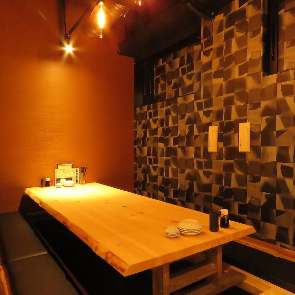 We also have table seats where you can sit comfortably ♪ It is also recommended for various banquets such as friends, girls-only gatherings, company banquets, etc. Please feel free to contact us for consultation on the number of people ◎