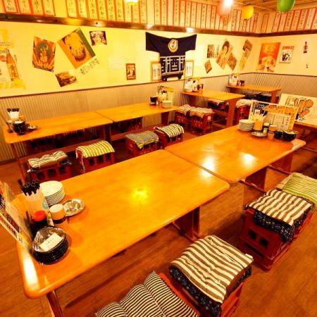 Banquets with large number of people are also welcome! The number of people in the table seats is adjustable ♪