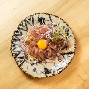 고기 찌르기의 유케 모듬