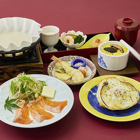 琴浦サーモン豆乳味噌バター鍋膳　かにグラタン付