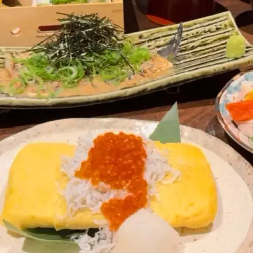 所沢駅東口で居酒屋をお探しなら！自慢の若鶏唐揚げを是非ご賞味あれ！《ハイカラトンボ》

今週は暑さも少し落ち着くようです。
今のうちに暑さに負けないように栄養補給しっかりしましょう！

ハイカラの夏メニューは元気な夏野菜を使ったおばんざい、季節の逸品料理が盛りだくさん！

本日も17時オープンです！

~~~~~~~~~~~~~~~~~~~~~~
▼アクセス
西武池袋線・西武新宿線
所沢駅東口 徒歩4分

▼営業時間/定休日
17:00-00:00
(L.O. 料理22:30 ドリンク23:00)
定休日：なし
 

▽姉妹店のご紹介
・新所沢イザカヤTOMBO
  @izakayatombo 
・所沢 トンボバル
  @tombo.bar 
 ~~~~~~~~~~~~~~~~~~~~~~

#所沢グルメ
#所沢女子会
#所沢居酒屋
#埼玉グルメ
#所沢ディナー 
マリコでした。