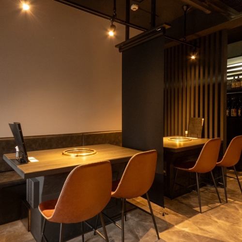 Suitable for small to large groups! From casual meals to banquets.