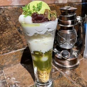 抹茶パフェ