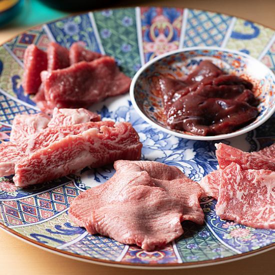 Please enjoy the exquisite Yakiniku with a focus on meat quality and flavor at our restaurant!