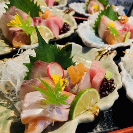 Includes 120 minutes of all-you-can-drink ◎ 8 dishes including Setouchi sashimi, seasonal vegetables and local chicken teppanyaki ⇒ 5,000 yen (tax included)