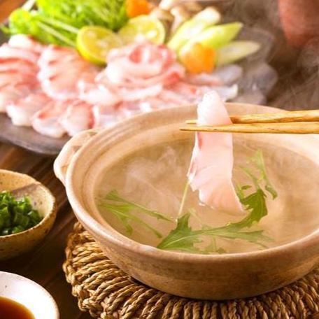 We offer a luxurious course where you can enjoy CHAKI's specialty Setouchi wild sea bream and Kitaki oysters shabu-shabu, with 120 minutes of all-you-can-drink!