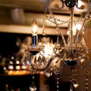A charter party in a stylish space with a sparkling chandelier ♪