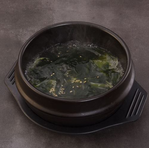わかめスープ