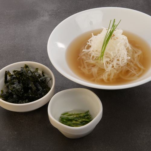海苔冷麺（ハーフサイズ）