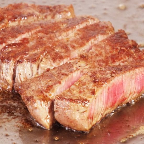 You can enjoy the taste of the material 【Steel plate steak pure】
